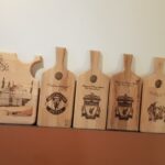 Cheeseboard/Self balancing Winebottle stand: Book, Oak